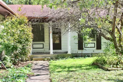 3906-3908 Silhavy Rd, Valparaiso, IN 46383 photo 2