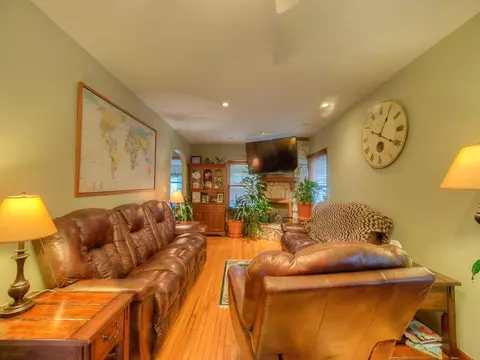 18343 School St, Lansing, IL 60438 photo 6