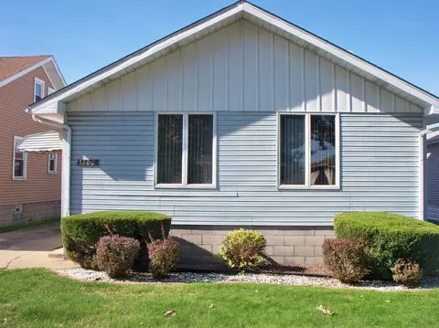 1308 Stanton Ave, Whiting, IN 46394 photo 2