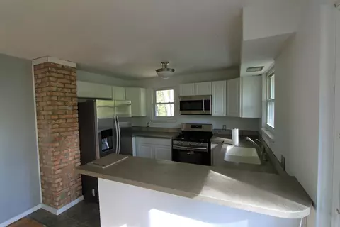8101 Locust Ave, Gary, IN 46403 photo 6