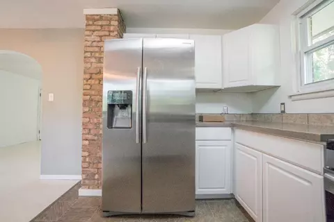 8101 Locust Ave, Gary, IN 46403 photo 7