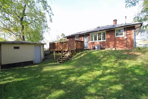 8101 Locust Ave, Gary, IN 46403 photo 2