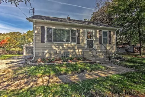 1328 Elm St, Griffith, IN 46319 photo 2