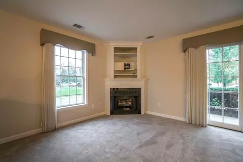 2649 Georgetowne Dr #D1, Highland, IN 46322 photo 10
