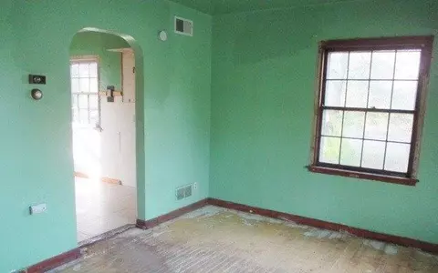 5101 Delaware St, Gary, IN 46409 photo 2