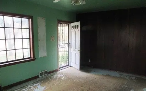 5101 Delaware St, Gary, IN 46409 photo 3