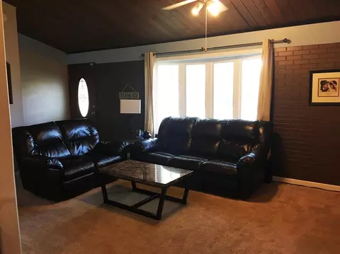 1022 E Ash Pl, Griffith, IN 46319 photo 4