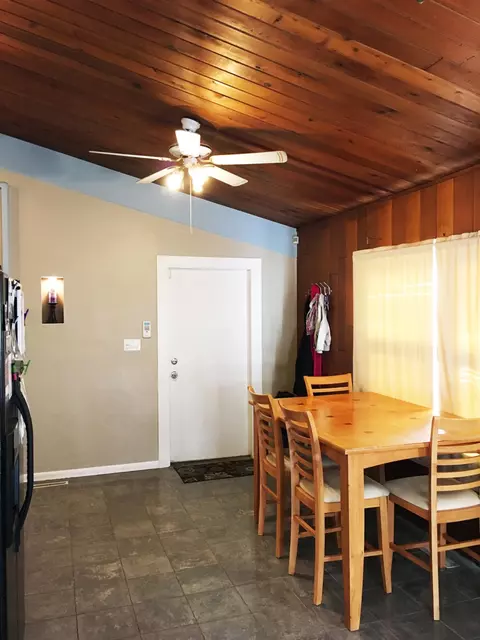 1022 E Ash Pl, Griffith, IN 46319 photo 9