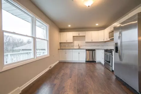 8611 Christopher Dr, Saint John, IN 46373 photo 4
