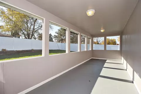 8252 Howard Ave, Munster, IN 46321 photo 9