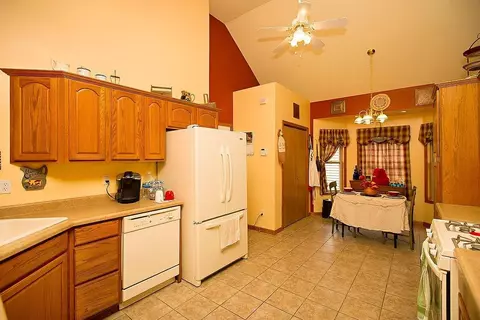 7546 E 103rd Dr, Crown Point, IN 46307 photo 6