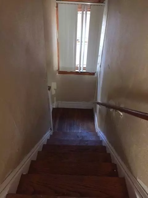 647 Buchanan St, Gary, IN 46402 photo 10