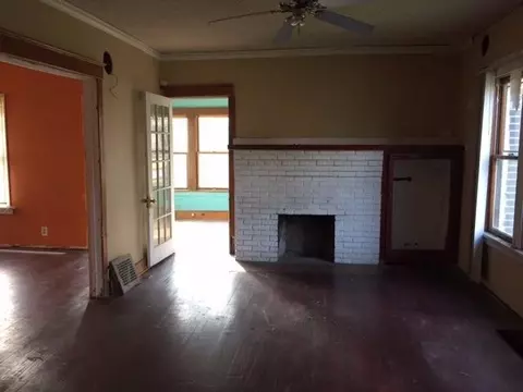 647 Buchanan St, Gary, IN 46402 photo 3