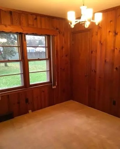 665 E South St, Crown Point, IN 46307 photo 9