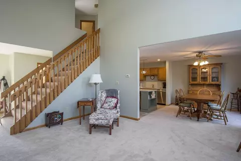 622 W Brookside Dr, Crown Point, IN 46307 photo 7