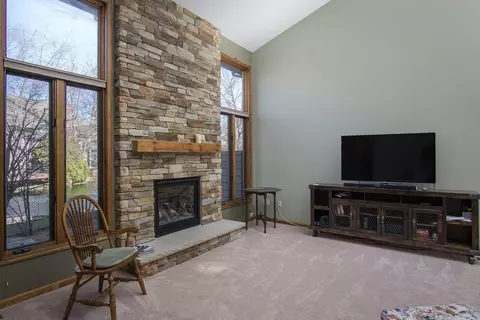 622 W Brookside Dr, Crown Point, IN 46307 photo 6