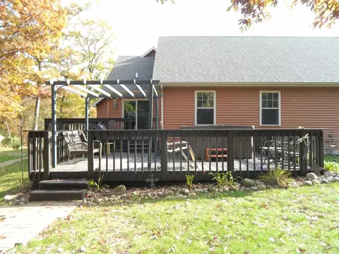 10948 N 575, De Motte, IN 46310 photo 6