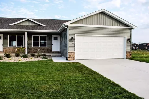 7945 Wright St, Merrillville, IN 46410 photo 1