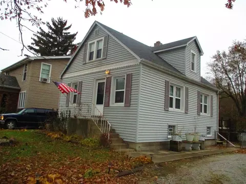 527 N Colfax St, Griffith, IN 46319 photo 2