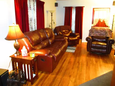 527 N Colfax St, Griffith, IN 46319 photo 5