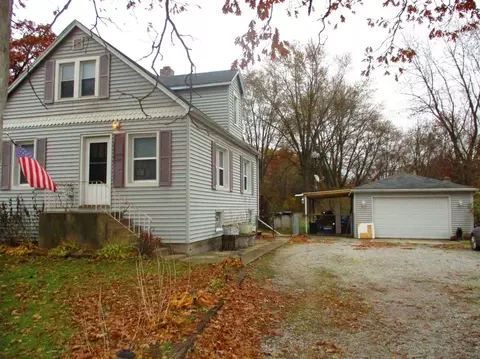 527 N Colfax St, Griffith, IN 46319 photo 3