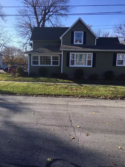 116 E North St, Crown Point, IN 46307 photo 3