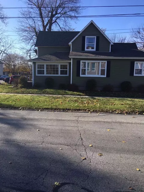 116 E North St, Crown Point, IN 46307 photo 3