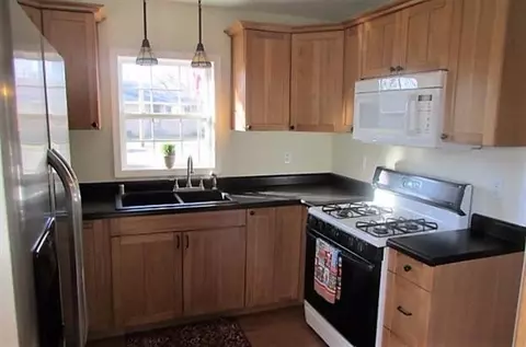 207 North St, Wheeler, IN 46393 photo 5