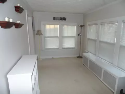 209 E North St, Crown Point, IN 46307 photo 3