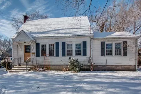 228 N Colfax St, Griffith, IN 46319 photo 2