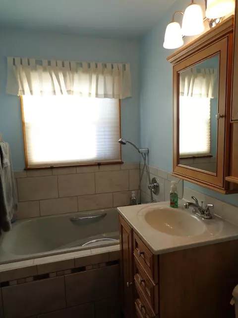 606 W Elm St, Griffith, IN 46319 photo 8