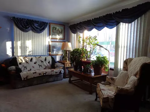 606 W Elm St, Griffith, IN 46319 photo 2