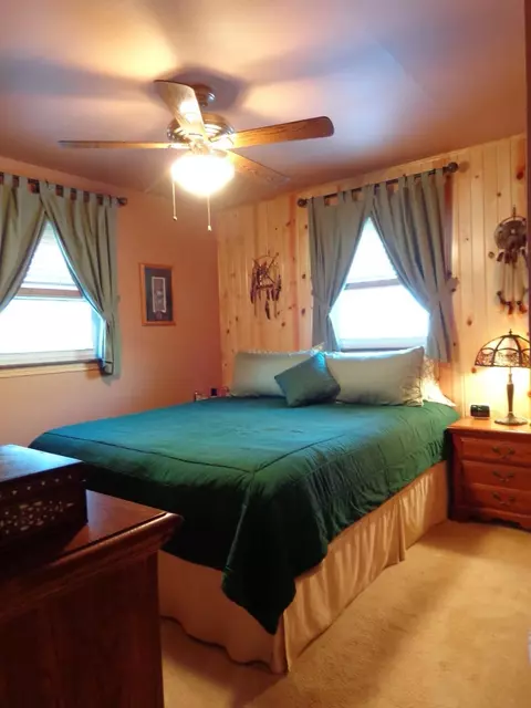 606 W Elm St, Griffith, IN 46319 photo 7
