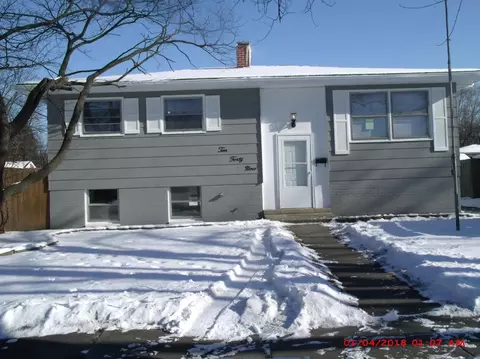 1049 N Lafayette St, Griffith, IN 46319 photo 2