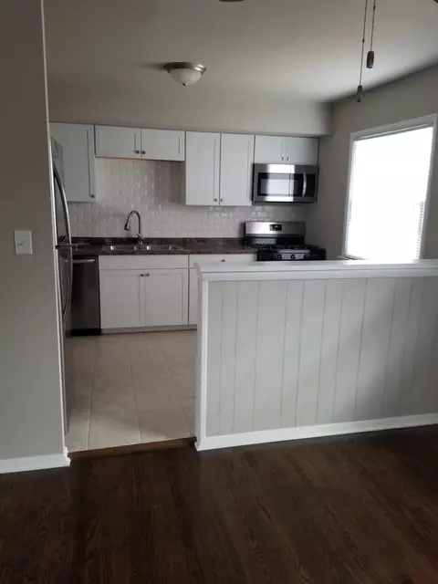 1049 N Lafayette St, Griffith, IN 46319 photo 9