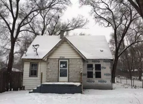 2700 W 41st Pl, Gary, IN 46408 photo 1