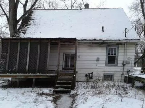 2700 W 41st Pl, Gary, IN 46408 photo 2