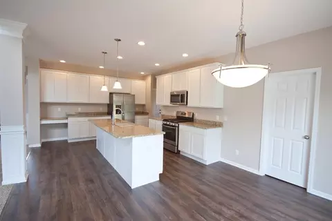 2400 Wicklow Dr, Valparaiso, IN 46385 photo 6