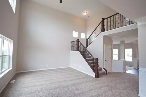 2400 Wicklow Dr, Valparaiso, IN 46385 photo 4