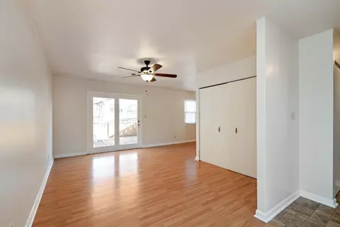 720 James Pl, Griffith, IN 46319 photo 4