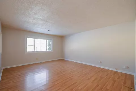 720 James Pl, Griffith, IN 46319 photo 10