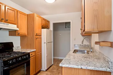 720 James Pl, Griffith, IN 46319 photo 9