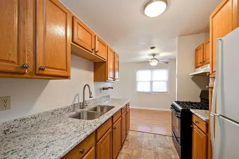 720 James Pl, Griffith, IN 46319 photo 8