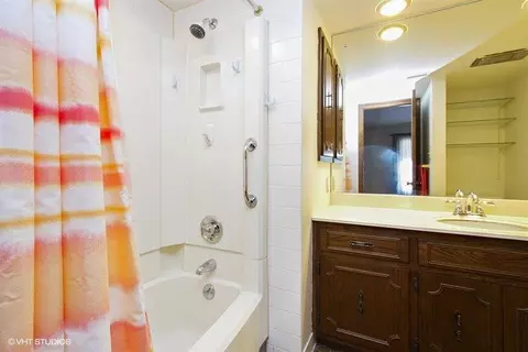 1726 Camellia Dr #C2, Munster, IN 46321 photo 8