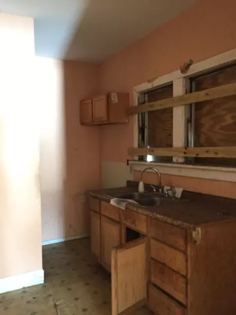 4208 W 10th Ave, Gary, IN 46404 photo 7