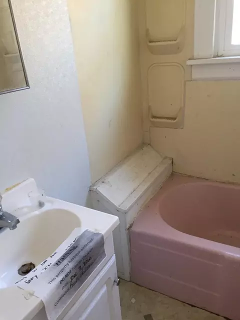 4208 W 10th Ave, Gary, IN 46404 photo 10