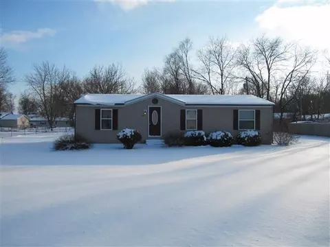 2781 E 1065, De Motte, IN 46310 photo 1