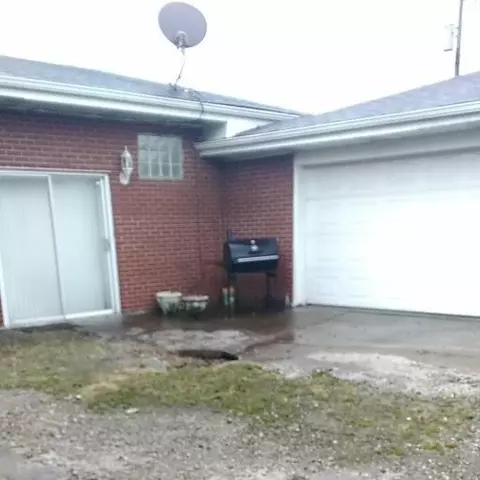 1550 Hendricks St, Gary, IN 46404 photo 9