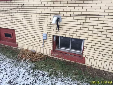 704 Fillmore St, Gary, IN 46402 photo 4