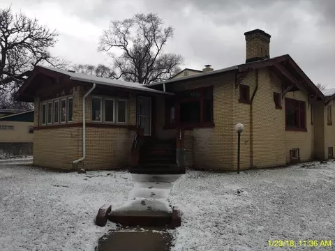 704 Fillmore St, Gary, IN 46402 photo 1